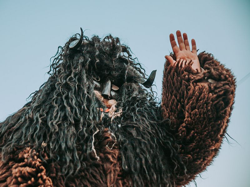 Fašnik: Đakovački bušari - najveći karneval u Slavoniji (08.-09.02.)